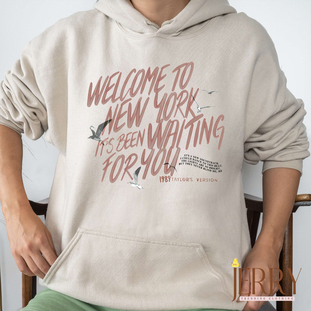 Vintage 1989 Taylor’s Version Welcome To New York Sweatshirt