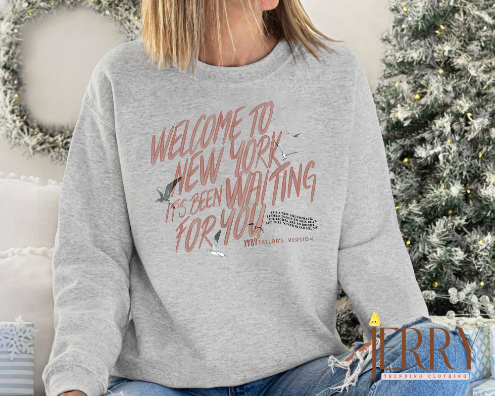 Vintage 1989 Taylor’s Version Welcome To New York Sweatshirt